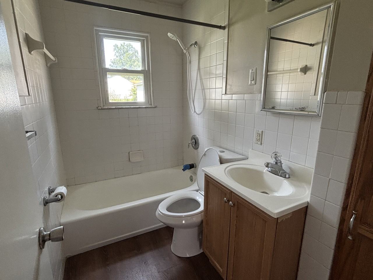 1548 Thalia Ave #1 - Photo 5 of 10