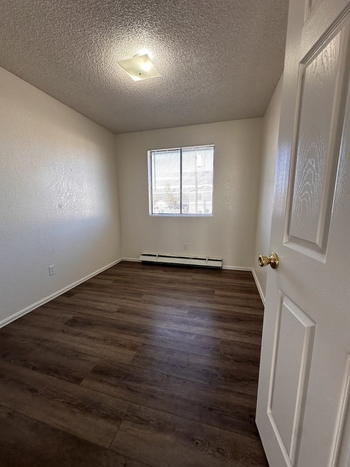 3244 Rood Ct #2 - Photo 5 of 10