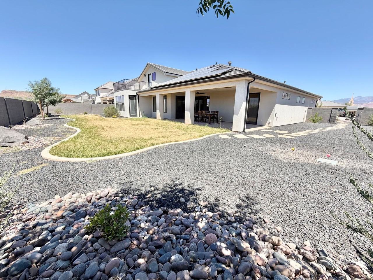 3134 E Blue Heron Dr - Photo 4 of 50