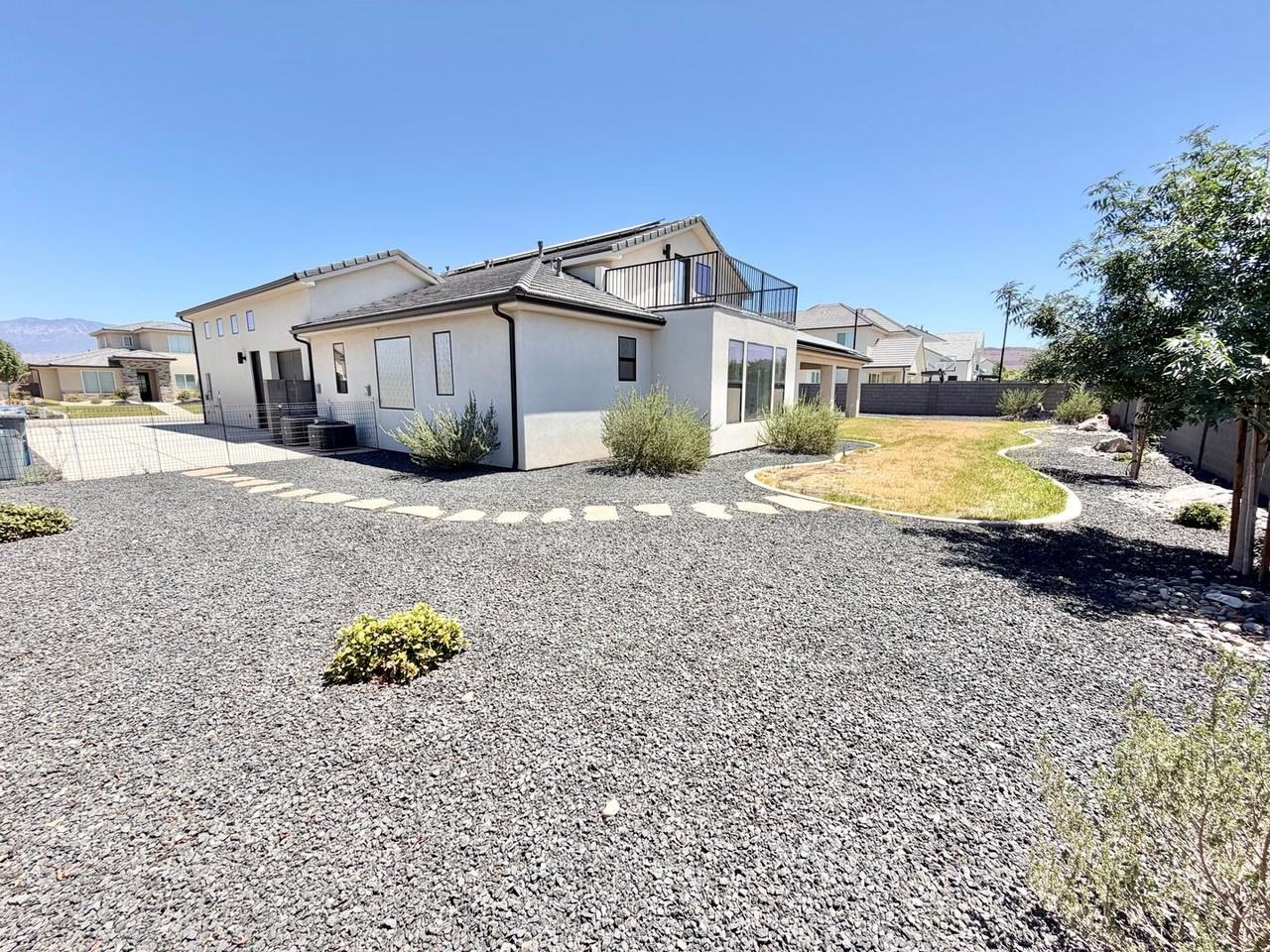 3134 E Blue Heron Dr - Photo 5 of 50