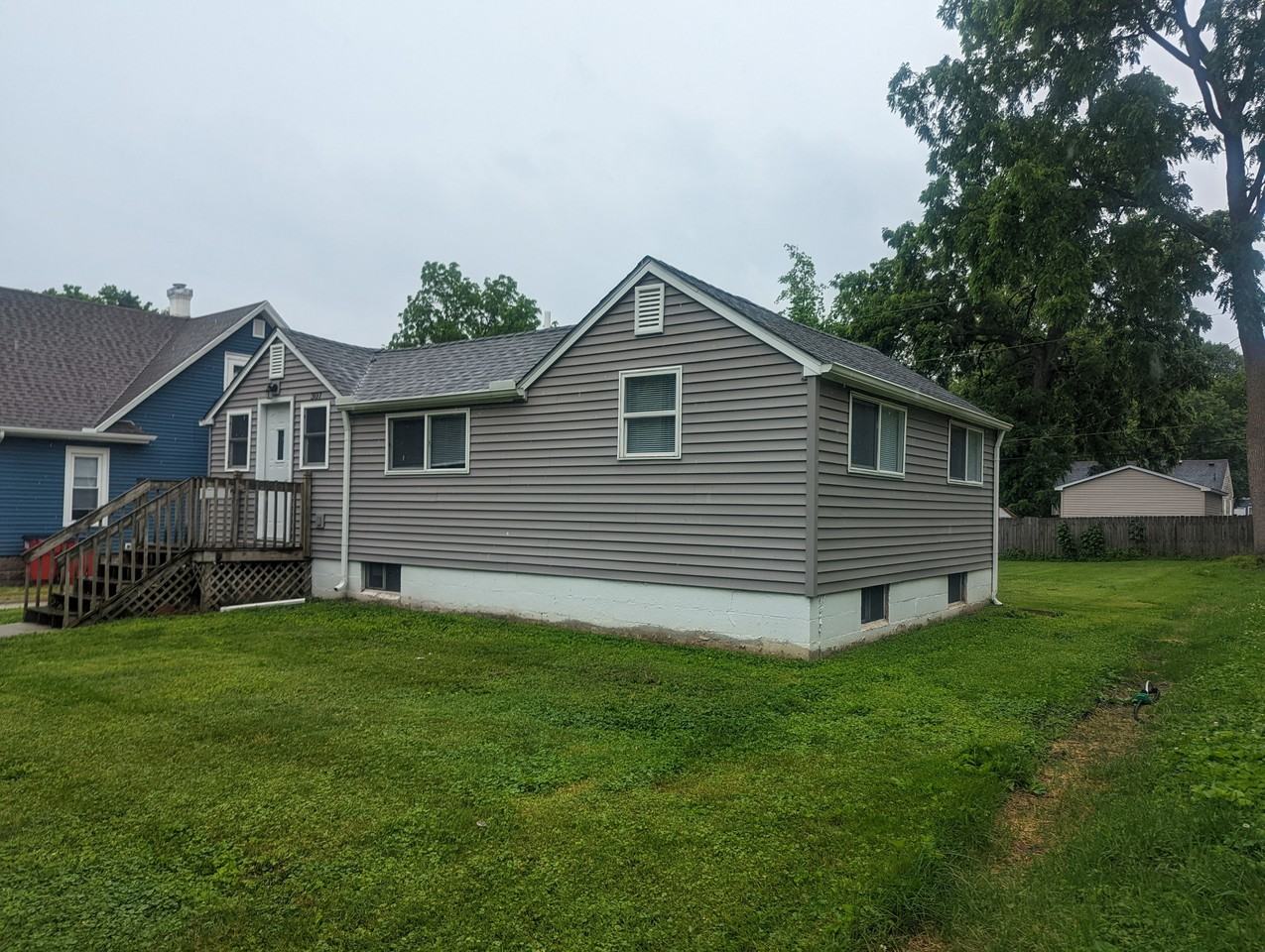 307 W Ells Ave #1 - Photo 3 of 12