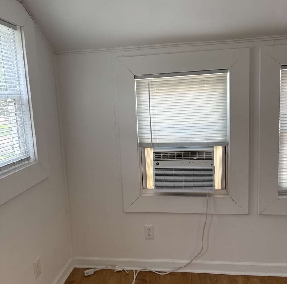 307 W Ells Ave #1 - Photo 5 of 12