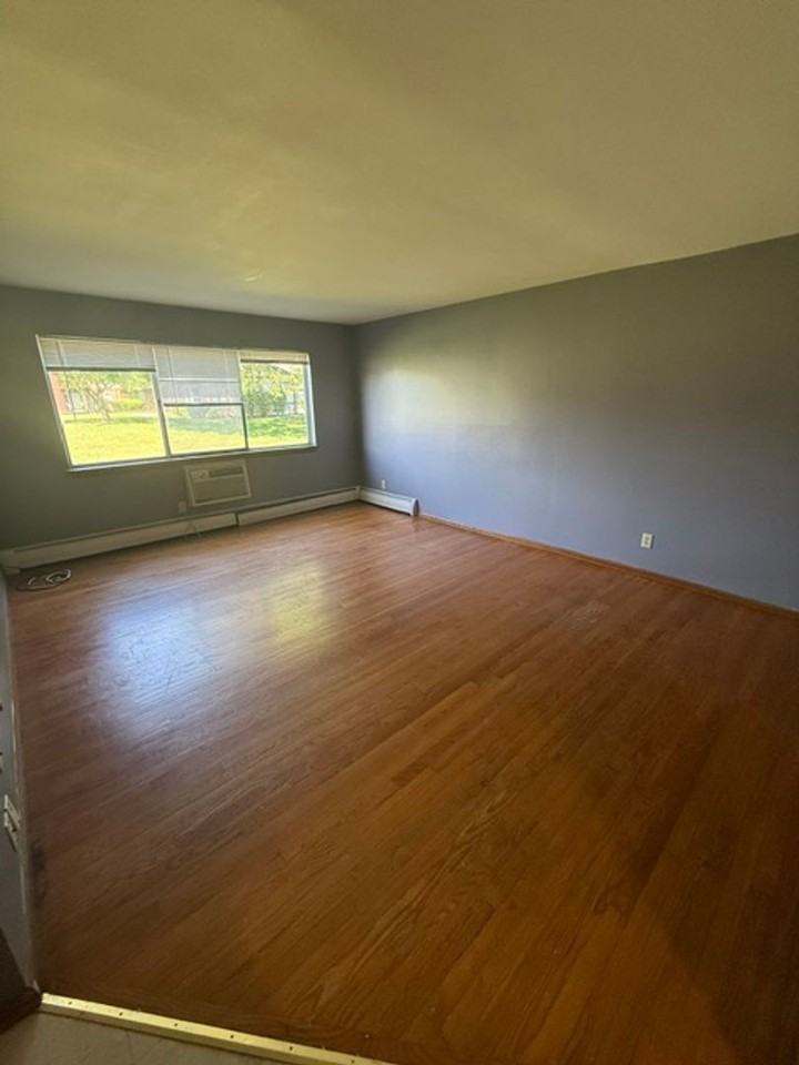 5414 58th Ave - Photo 2 of 12