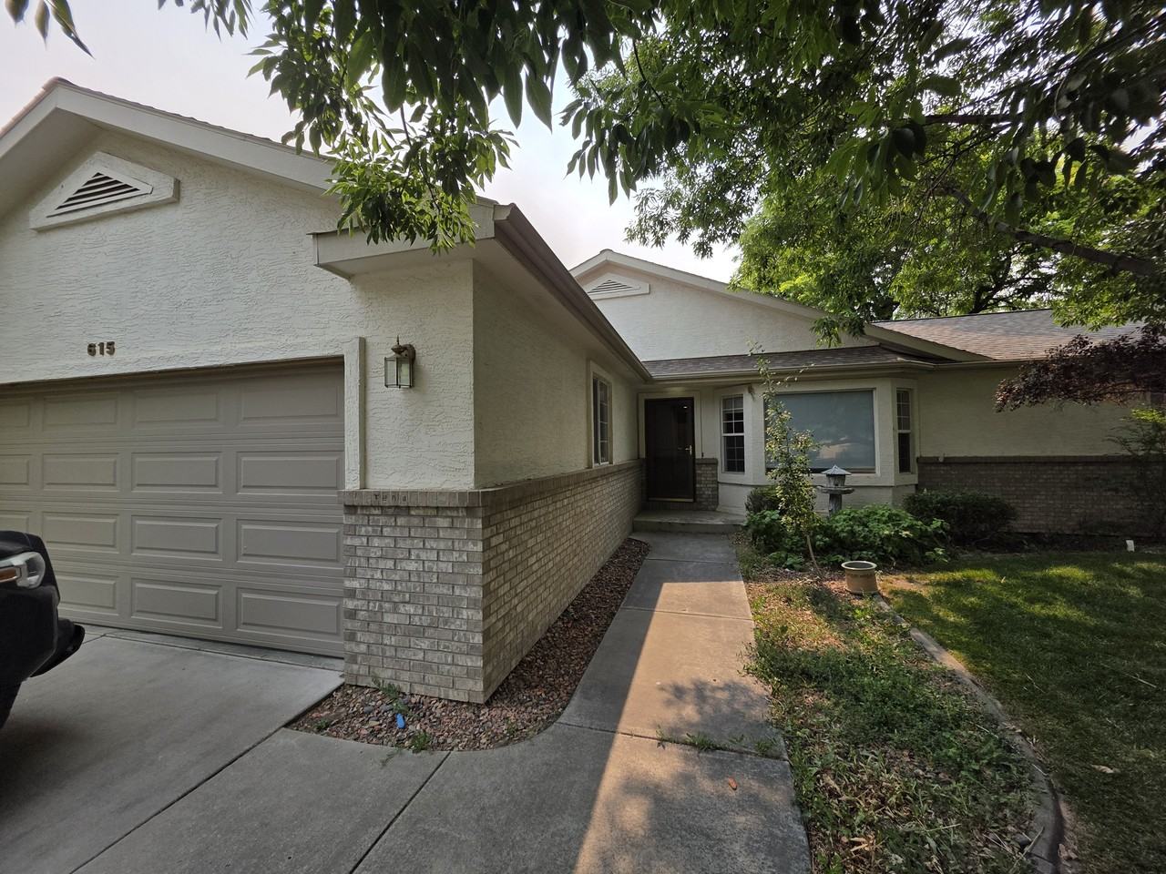 615 Shadowbrook Dr #1