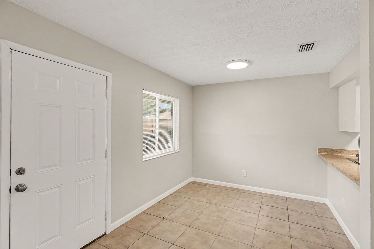 1580 South St #1580 - Photo 5 of 18