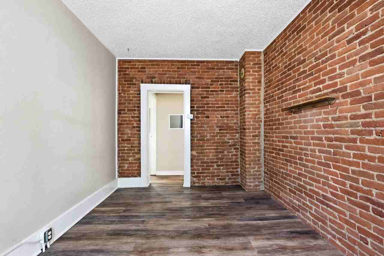 401 Rose St #1 - Photo 3 of 40