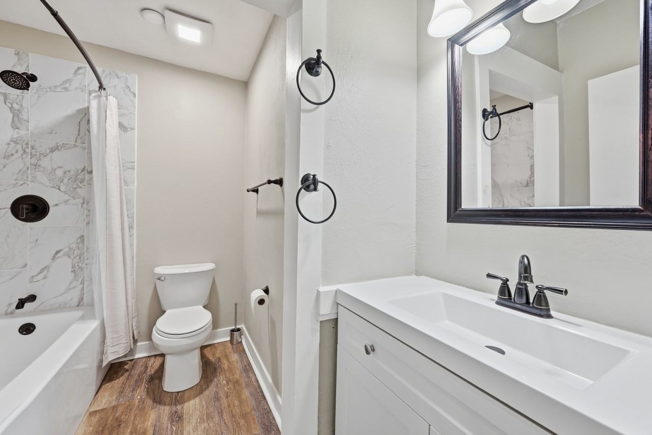 401 Rose St #1 - Photo 6 of 40