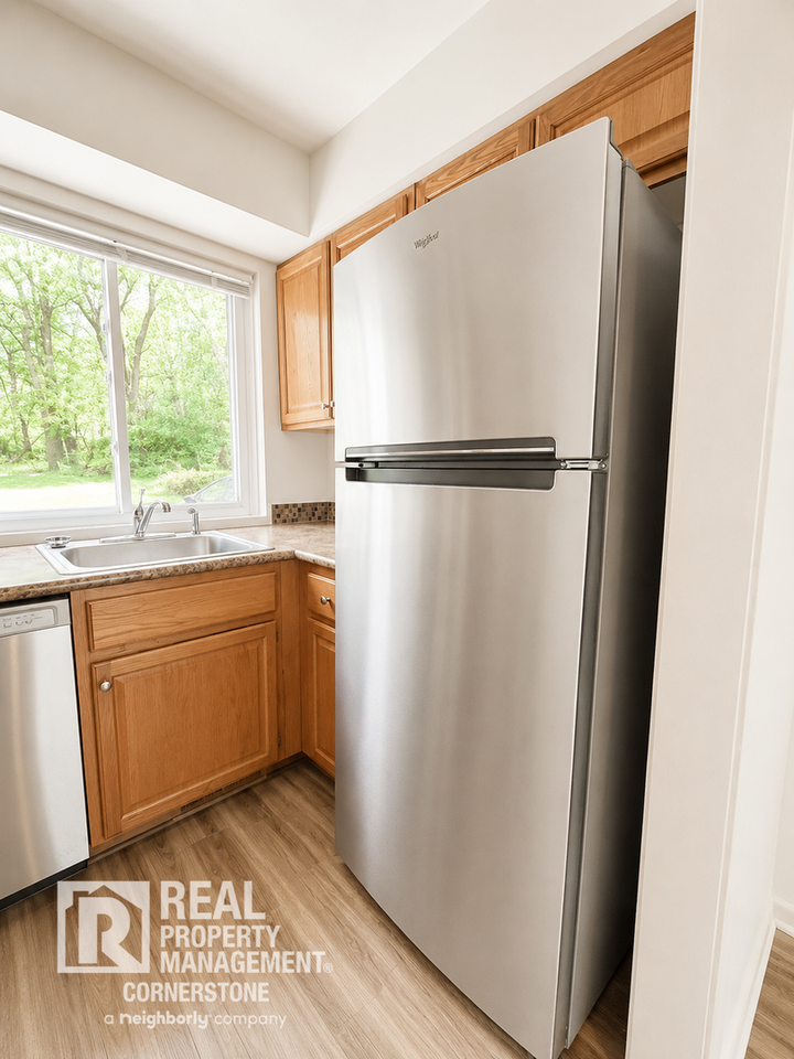 5735 E G Ave #4 - Photo 3 of 16
