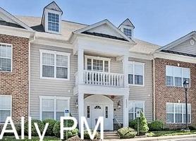 featured image of 1052 Glenwood Station Ln #1
