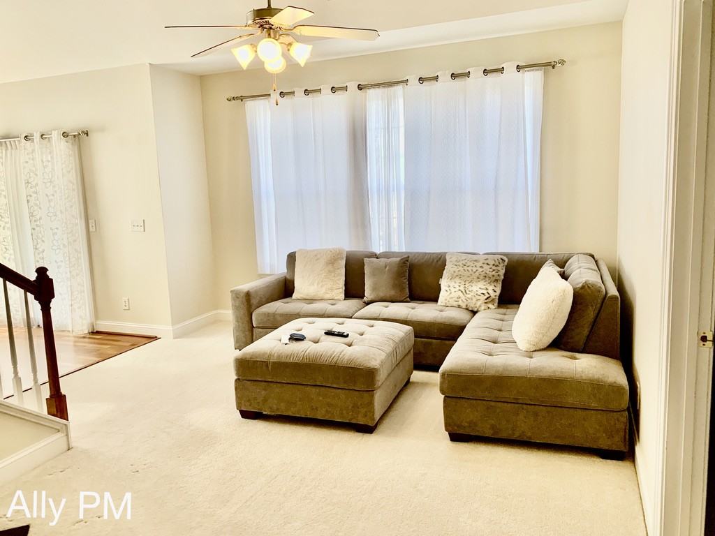 1052 Glenwood Station Ln #1 - Photo 2 of 20