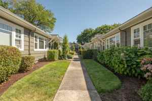 featured image of 2310 Ne Weidler St