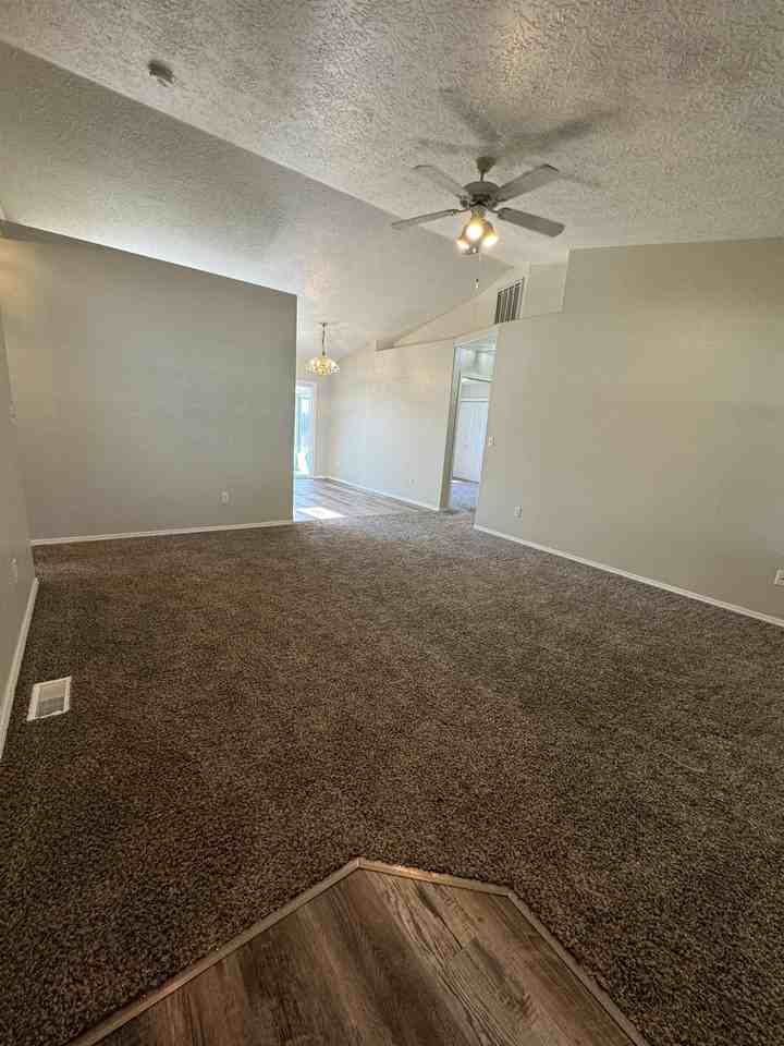 1685 Targhee St #1 - Photo 5 of 34