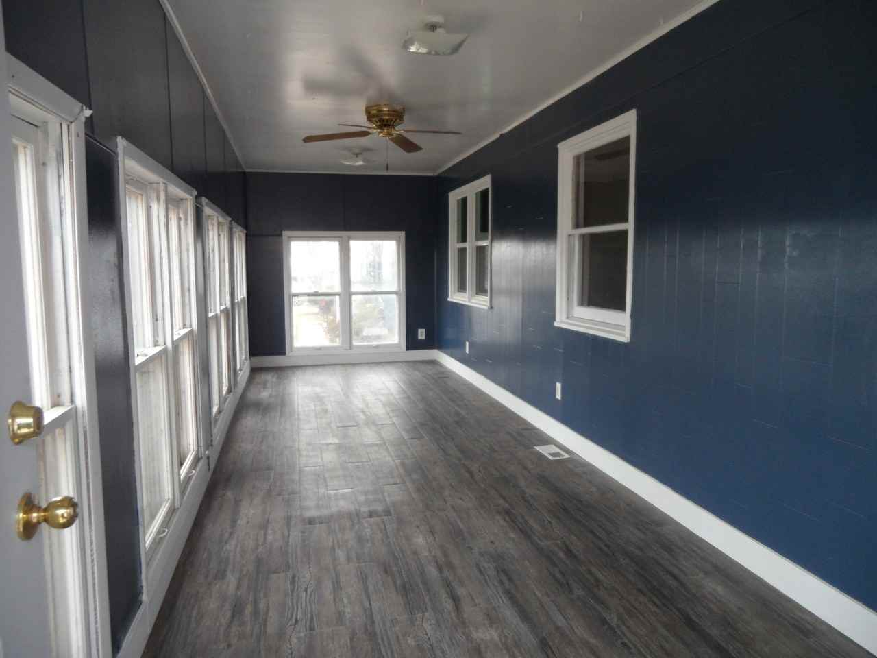 803 E Lyon St #1 - Photo 2 of 12