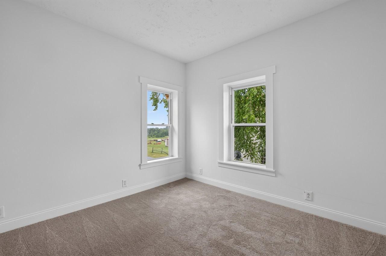 1200 Montgomery Ave #1 - Photo 4 of 28