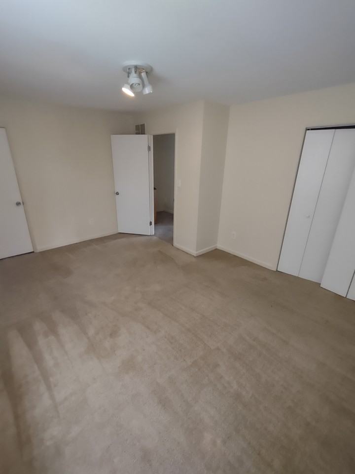 217 E Green Valley Cir - Photo 6 of 10