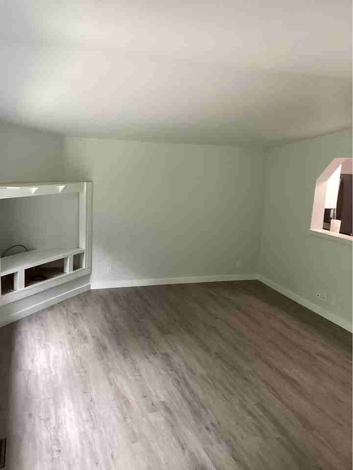 330 Sw Newton Dr #1 - Photo 6 of 31