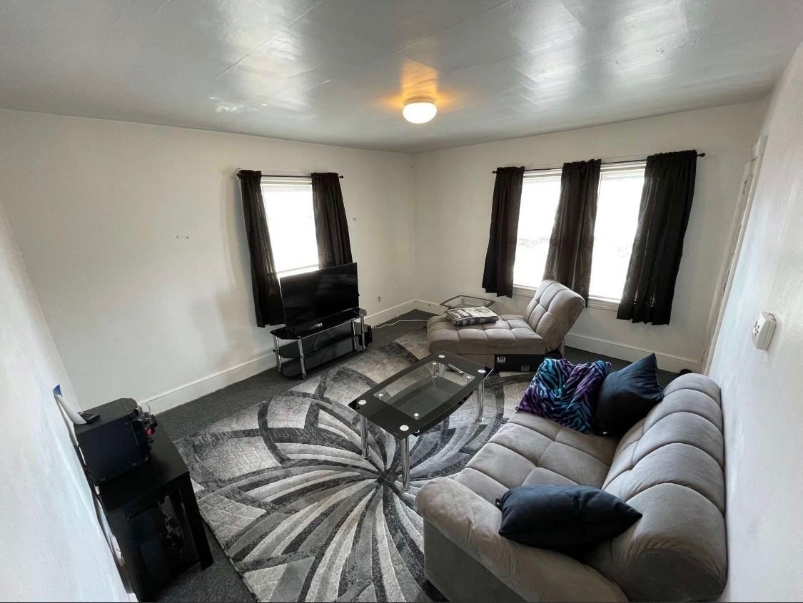 31 W Main St #2