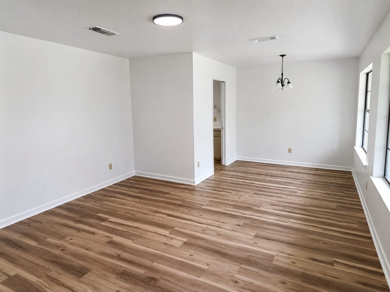 15230 Hamilton St #1 - Photo 3 of 15
