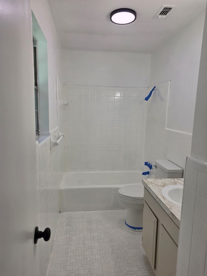 15230 Hamilton St #1 - Photo 7 of 15