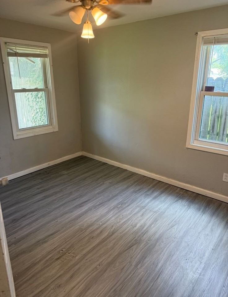 1218 Granite Ave - Photo 3 of 12