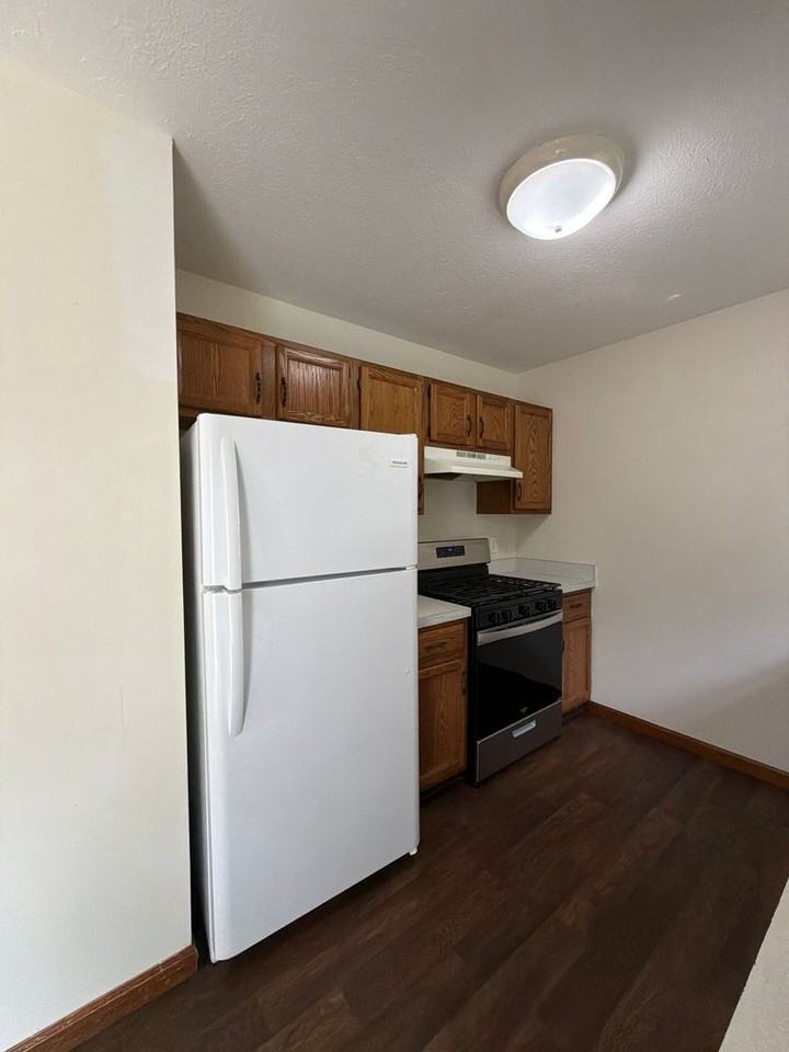 819 Colonial Manor Dr - Photo 6 of 28
