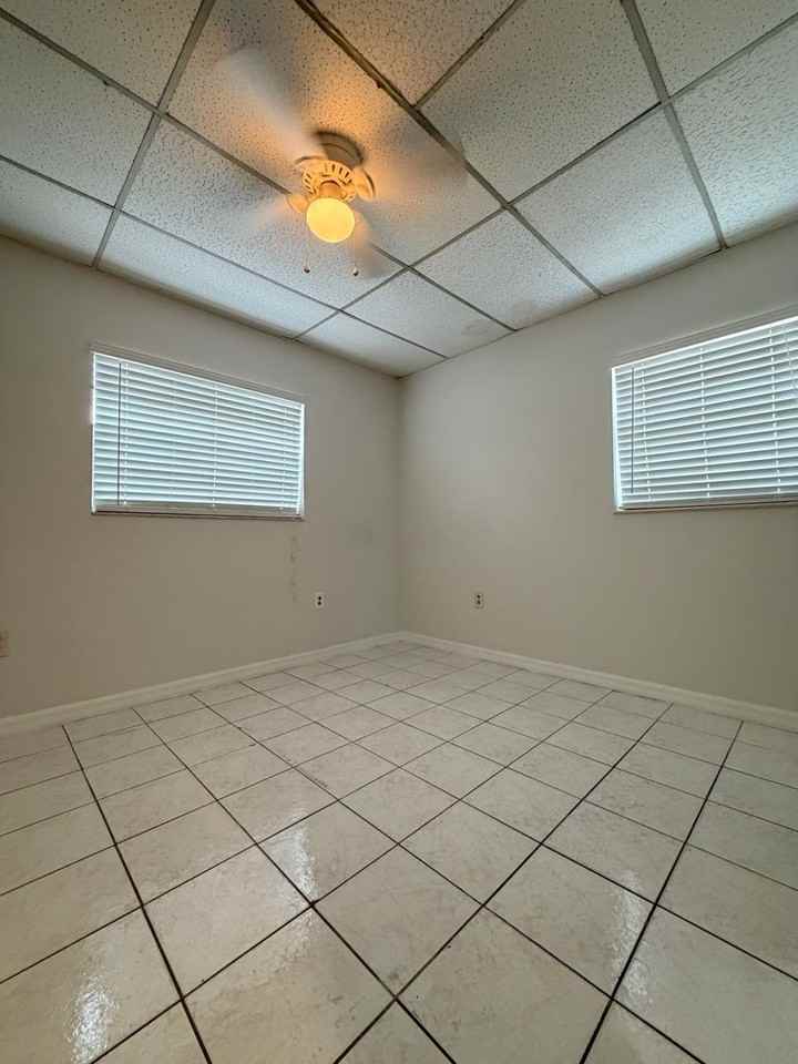 4423 Booker T Dr - Photo 6 of 19
