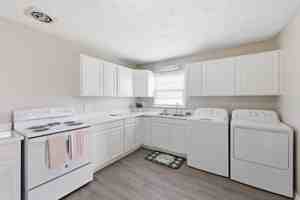 featured image of 121 Fay St