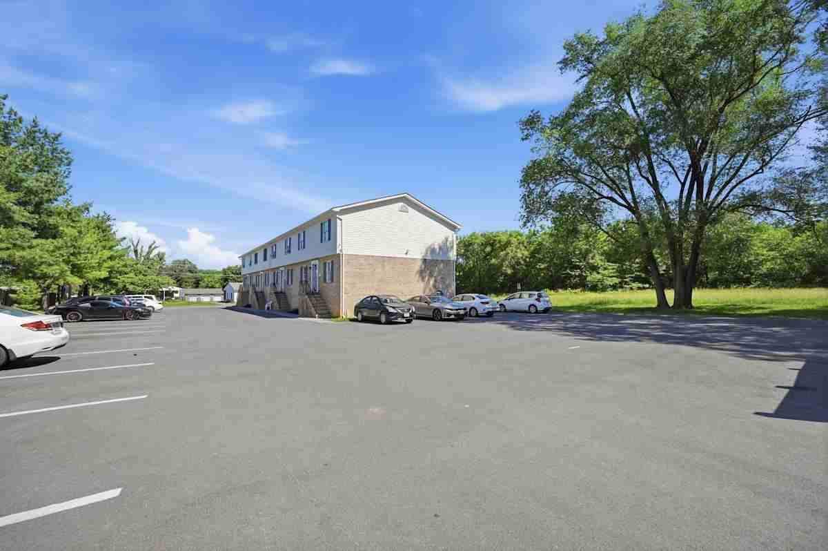 1008 N Braddock St Apt F - Photo 4 of 45