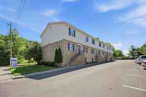featured image of 1008 N Braddock St Apt F #Apt F