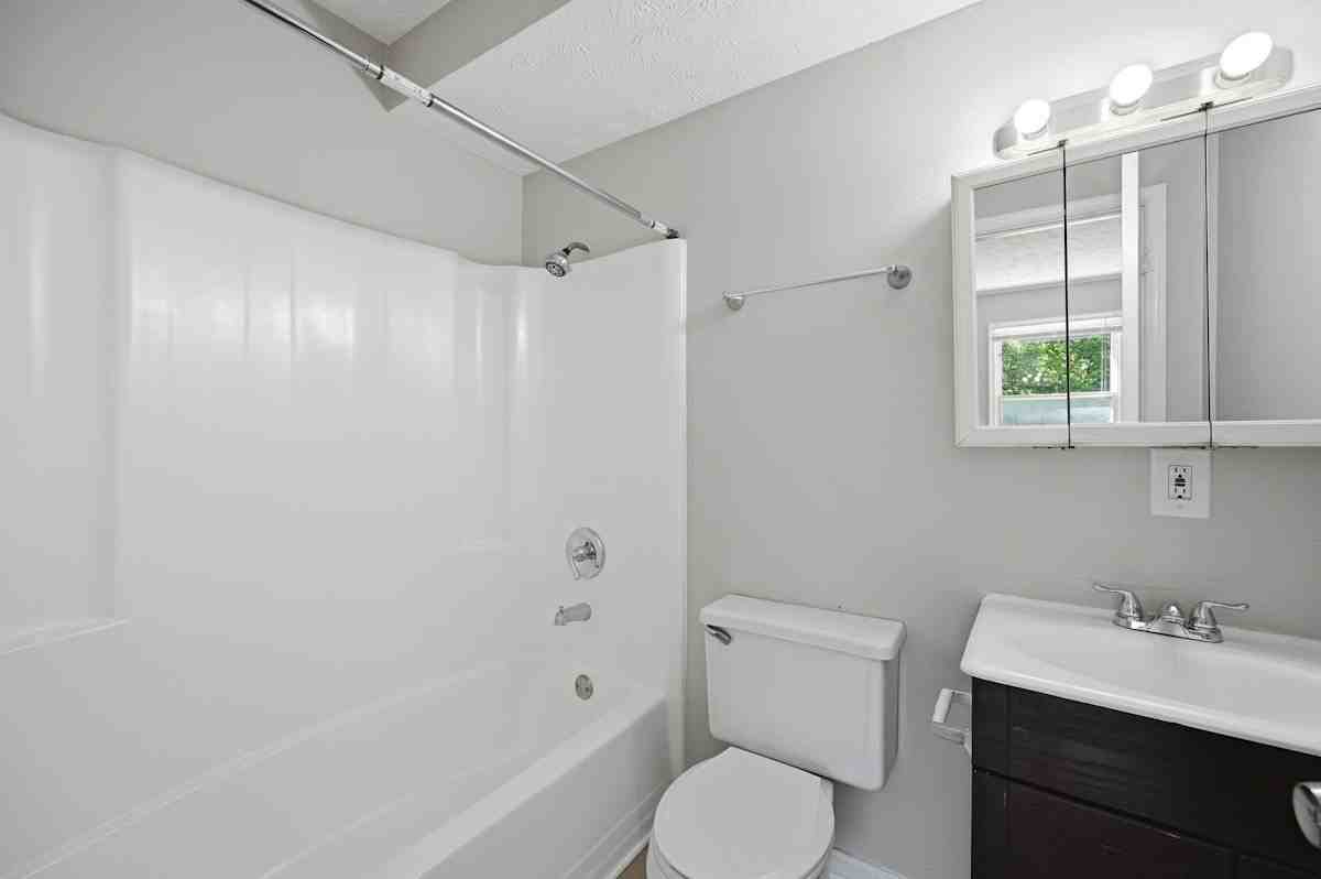 1008 N Braddock St Apt F - Photo 2 of 45