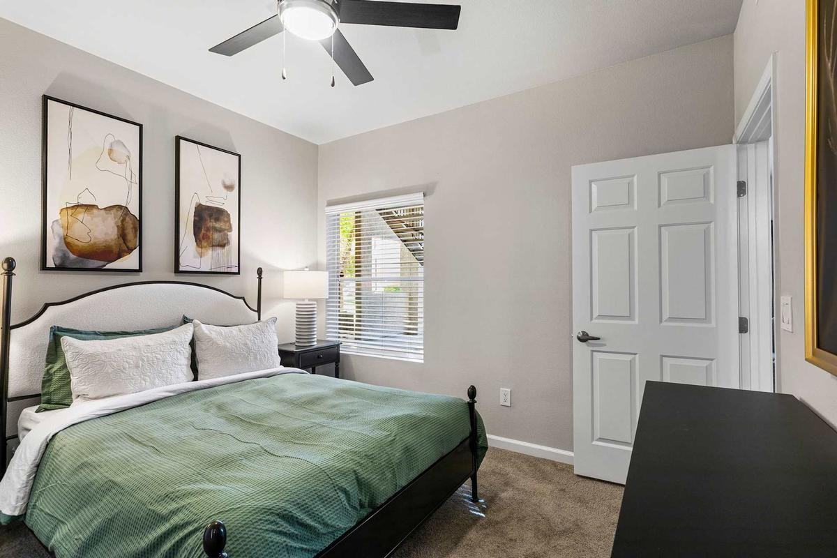 603 College Pkwy - Photo 3 of 29