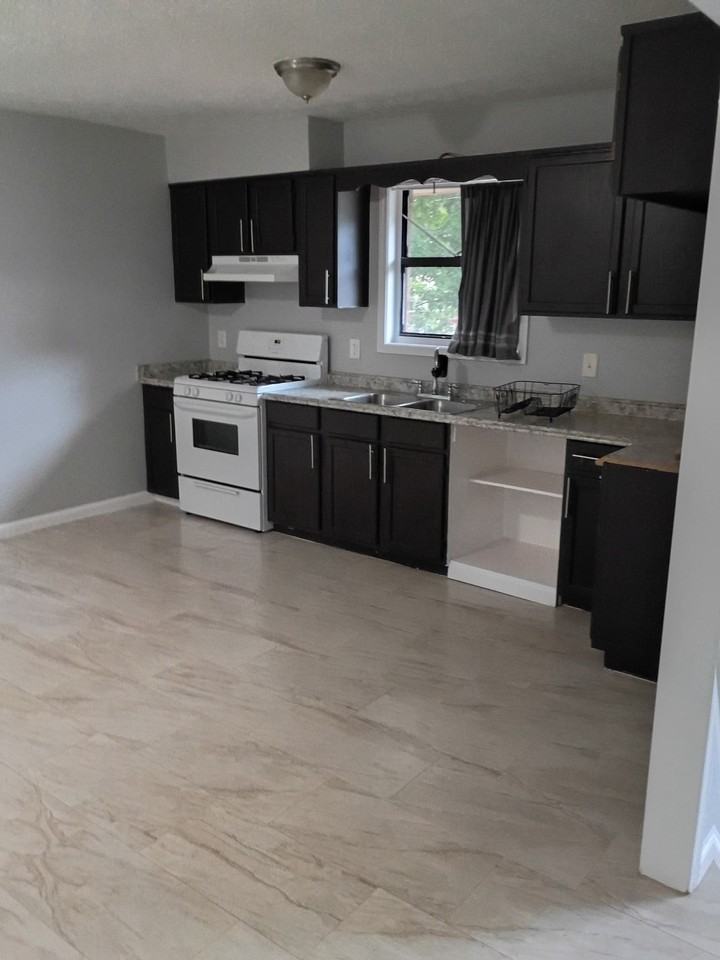 152 Forest Pl #152 - Photo 3 of 16