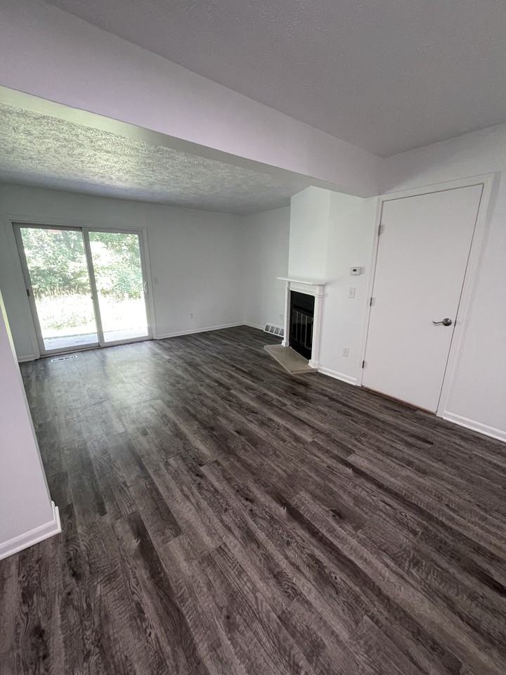 2166 Regency Dr #2166 - Photo 3 of 17