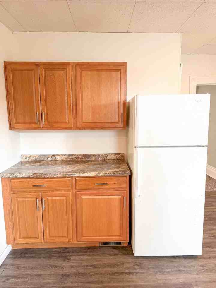 135 N Hamilton Ave #2 - Photo 4 of 10