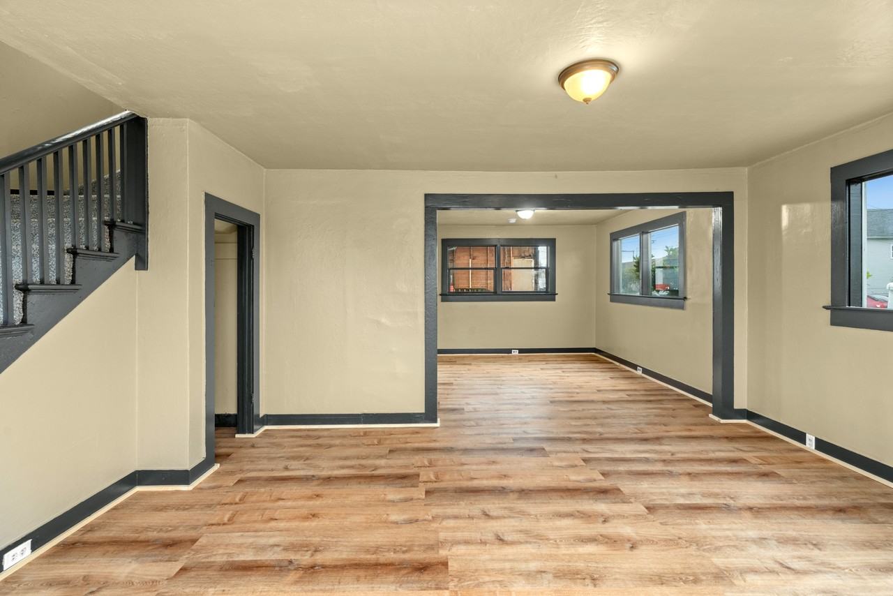 121 N D St #1 - Photo 3 of 25