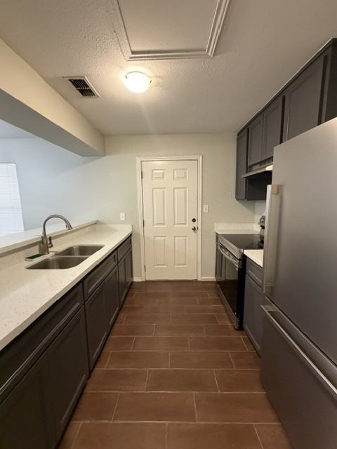 3713 Zinnia Ave #1 - Photo 3 of 12