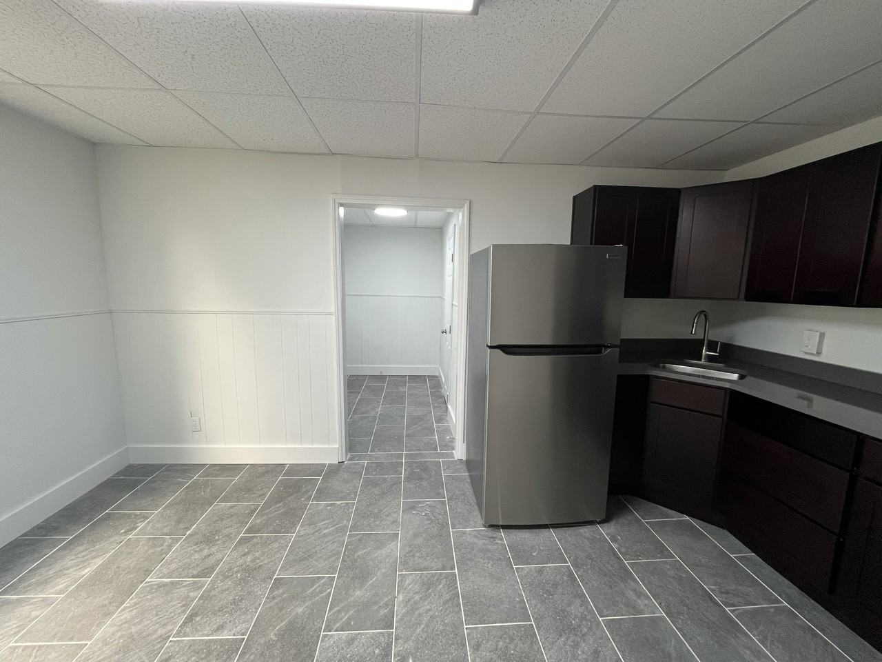 1112 State St #B - Photo 2 of 18