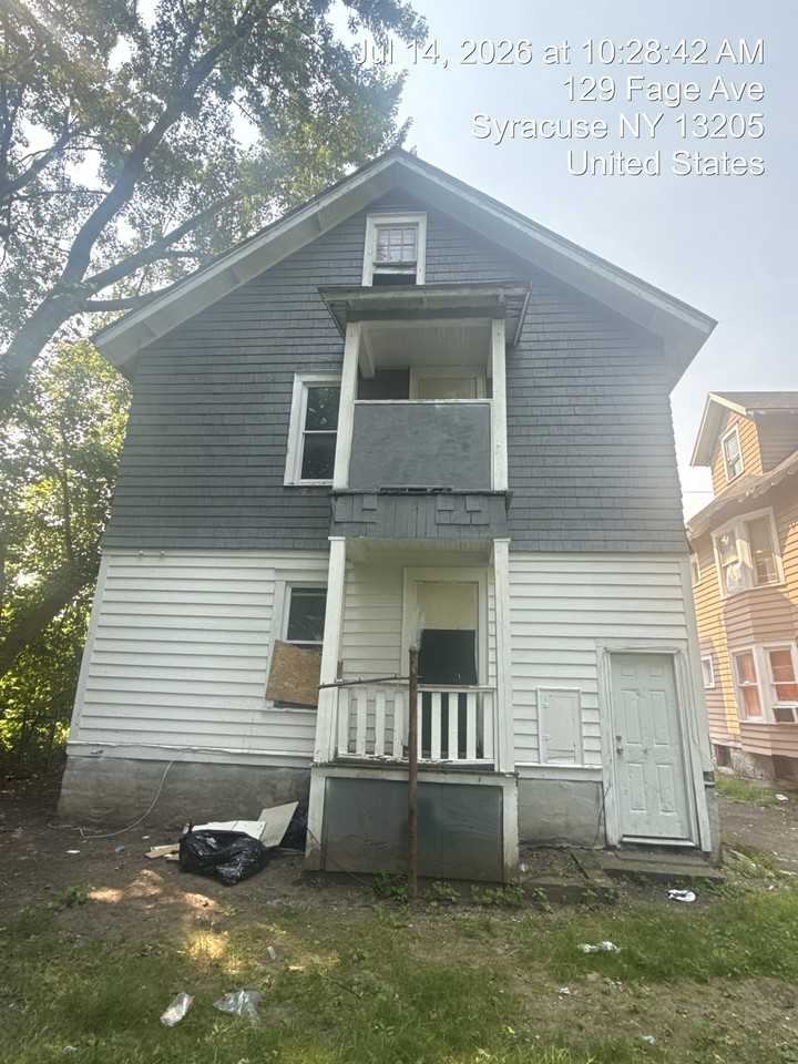 118 Fernwood Ave #1 - Photo 2 of 5