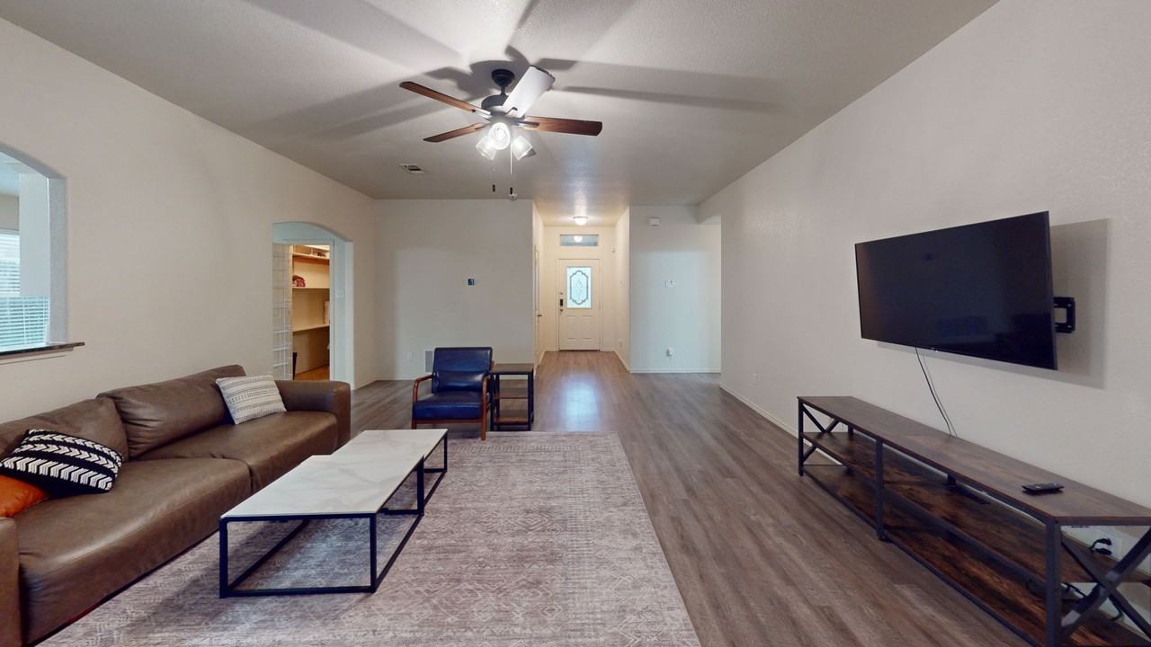 2703 Tara Dr - Photo 5 of 26