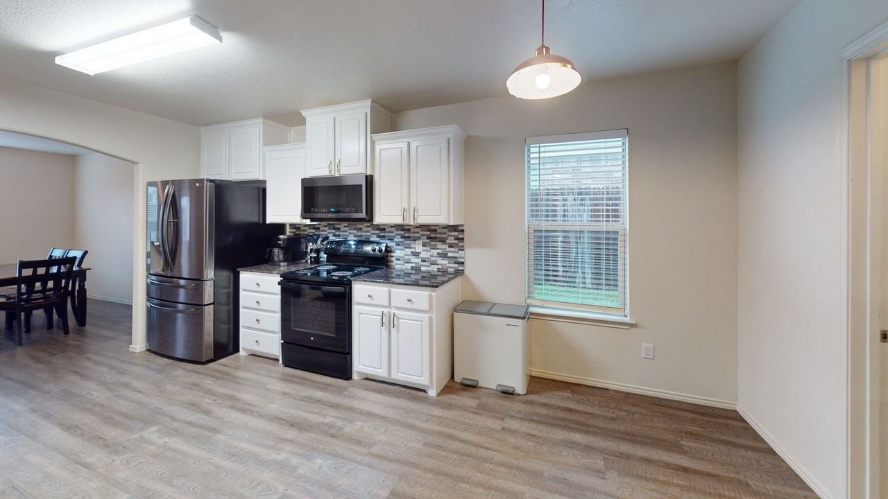 2703 Tara Dr - Photo 7 of 26