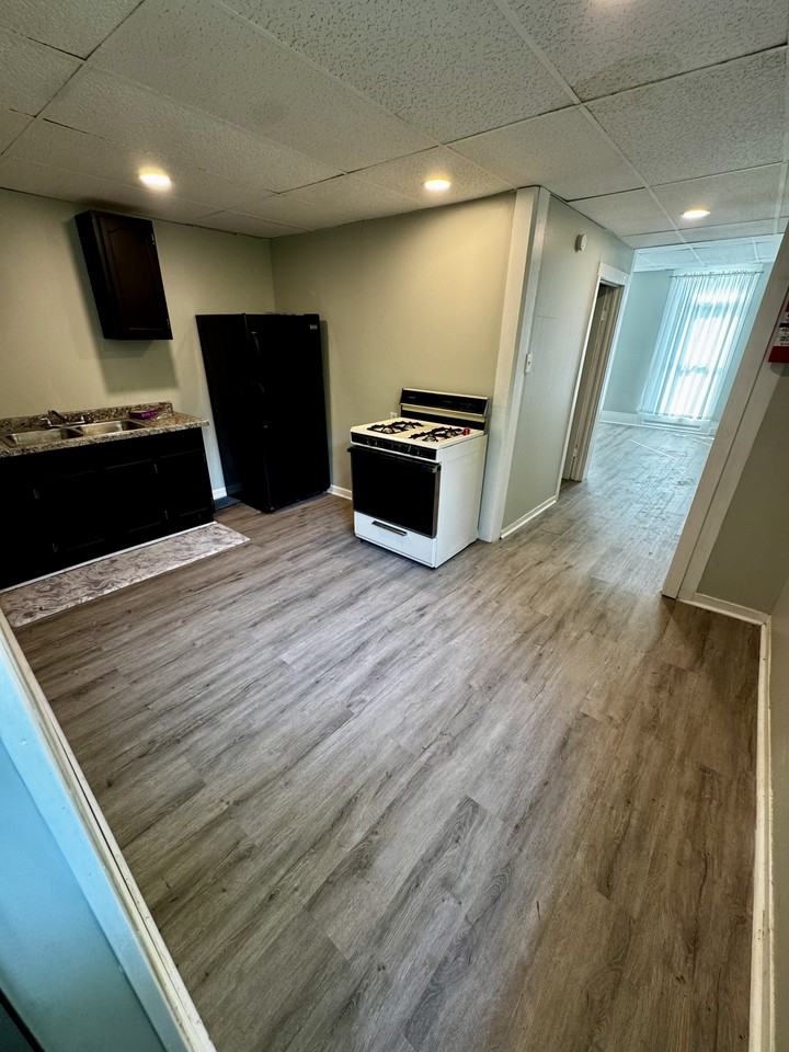 187 Main St N #3 - Photo 2 of 16