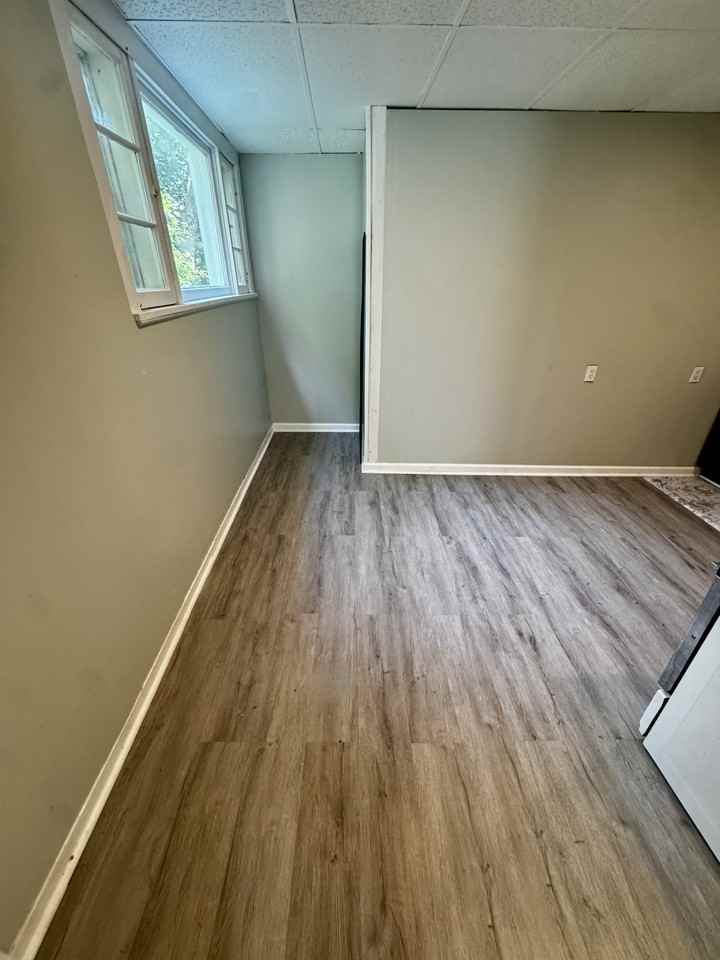 187 Main St N #3 - Photo 4 of 16
