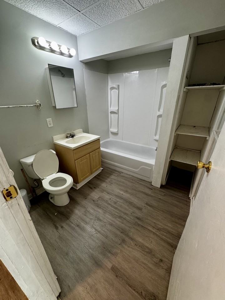 187 Main St N #3 - Photo 7 of 16