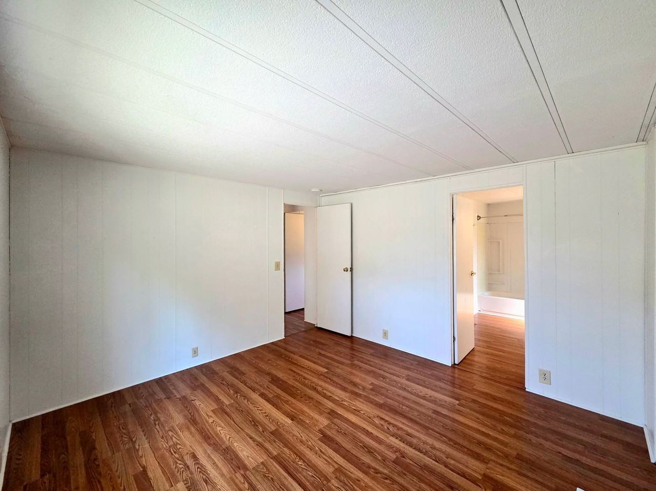 1529 Avon Ct Nw - Photo 4 of 28
