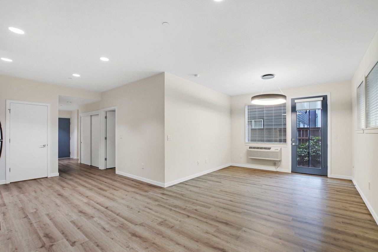 Ellie Jean Apartments - Photo 5 of 25