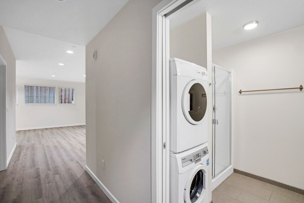 Ellie Jean Apartments - Photo 6 of 25