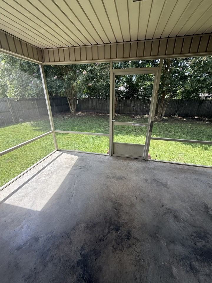 200 Melrose Ln #1 - Photo 4 of 21