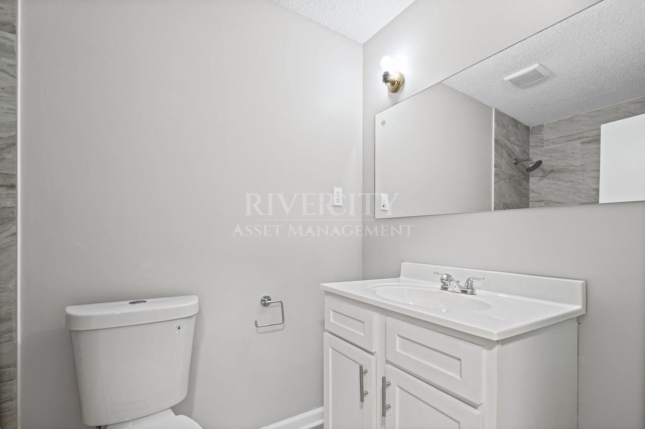895 Brownlee Rd #1 - Photo 5 of 20