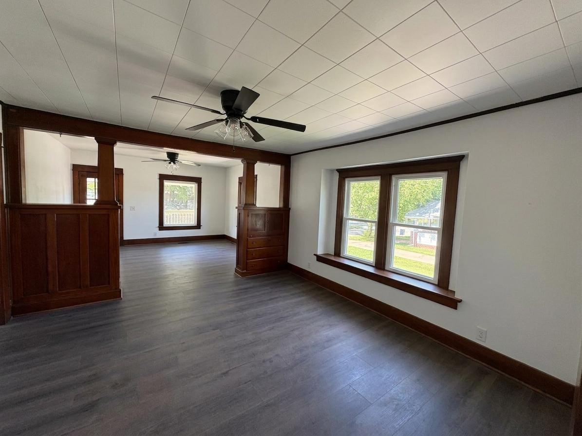 303 W Mills St #1 - Photo 4 of 18