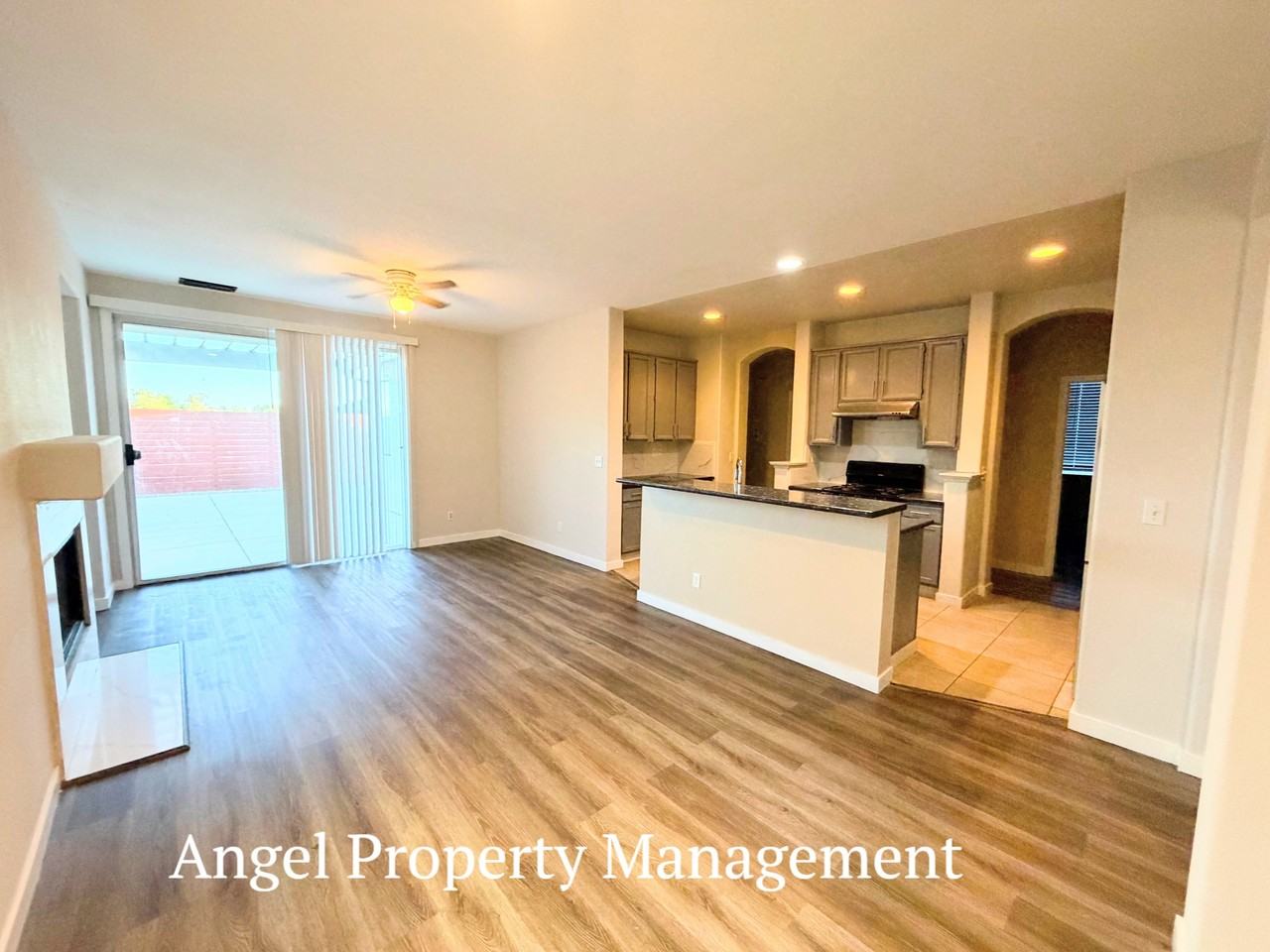 22 Beaucanon Ct #1 - Photo 6 of 40